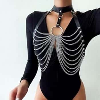 chaine harnais femme métal